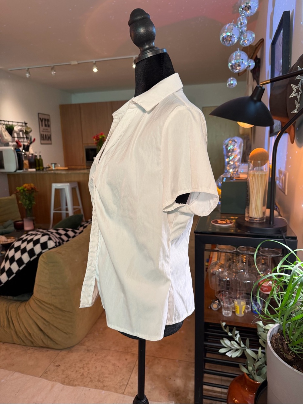 SHEIN White Short Sleeve Button-Down Shirt